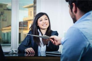Длъжностна характеристика на помощник мениджър продажби Описание на длъжността на помощник мениджър продажби